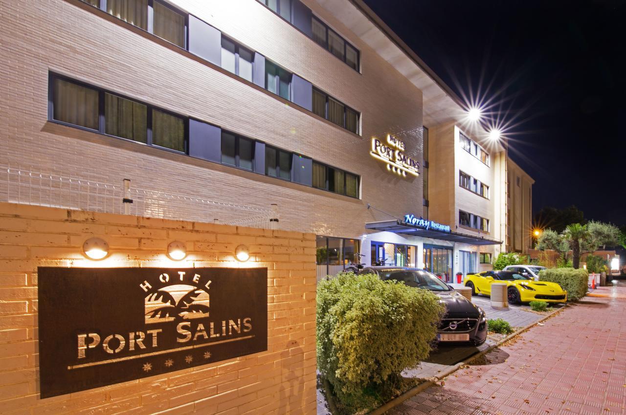 Port Salins Hotel Empuriabrava Exterior photo